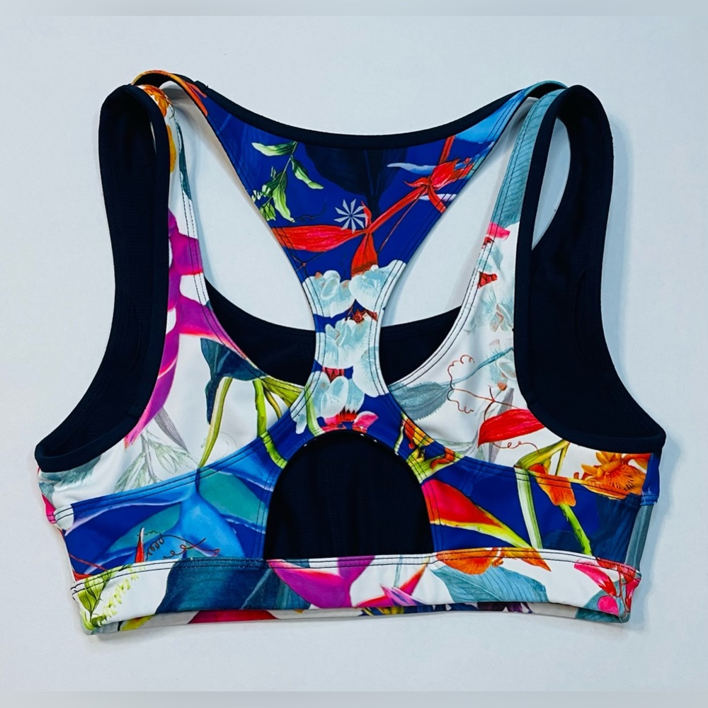 Ladies Size XS. Athleta Brand “Triple Dare” Sports Bra. Euc - Picture 3 of 5